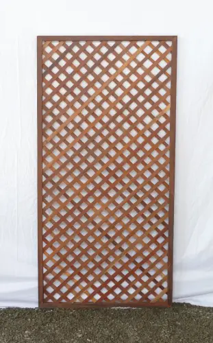 Artikelbild des Artikels “Garden Fence Lattice made from Hardwood Merbau 90 x 180cm “